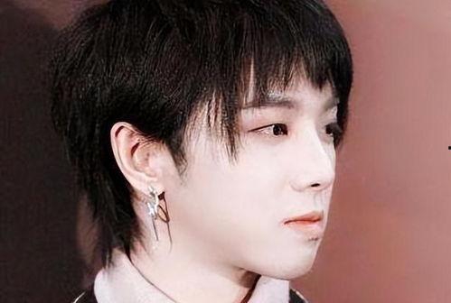 宋亚轩娱乐圈吃瓜视频,揭秘明星幕后生活  第2张