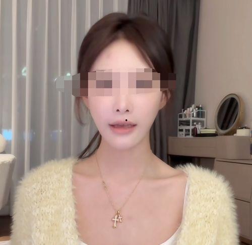 网红吃葡萄瓜视频,口感惊艳引网友热议！  第2张